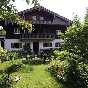 Apartment Am Feldgarten Für 2 Bis 5 Personen, Raubling
